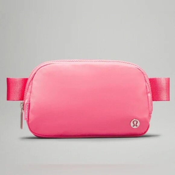 Lululemon Everywhere Belt Bag 1L Sakura Pink NWT - Picture 3 of 6